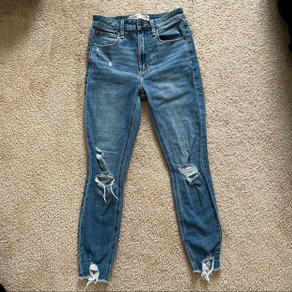 Abercrombie & Fitch High Rise Ankle Jeans